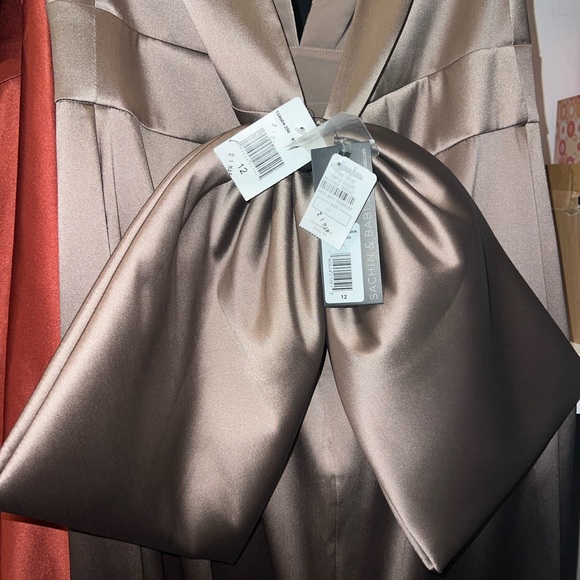 Sachin babi brass Penelope gown - Picture 6 of 9